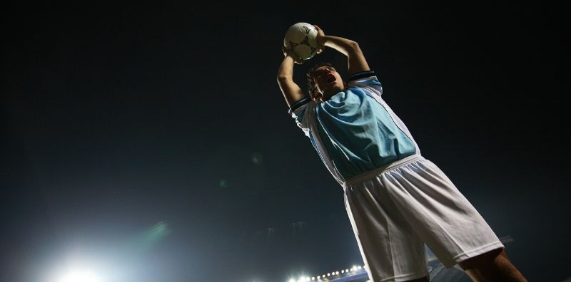 Cách đọc kèo chấp ném biên